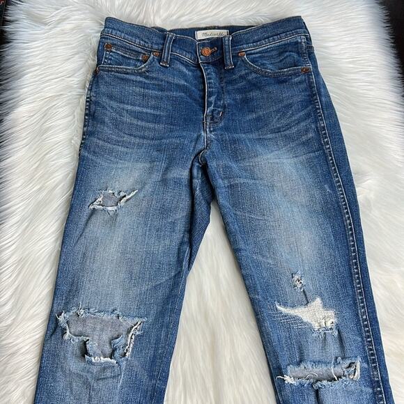 Madewell 9” Inch High Rise Skinny Rip and Repair Edition Jeans - Picture 3 of 8